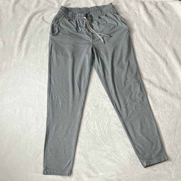 Vuori Heather Gray Joggers medium size